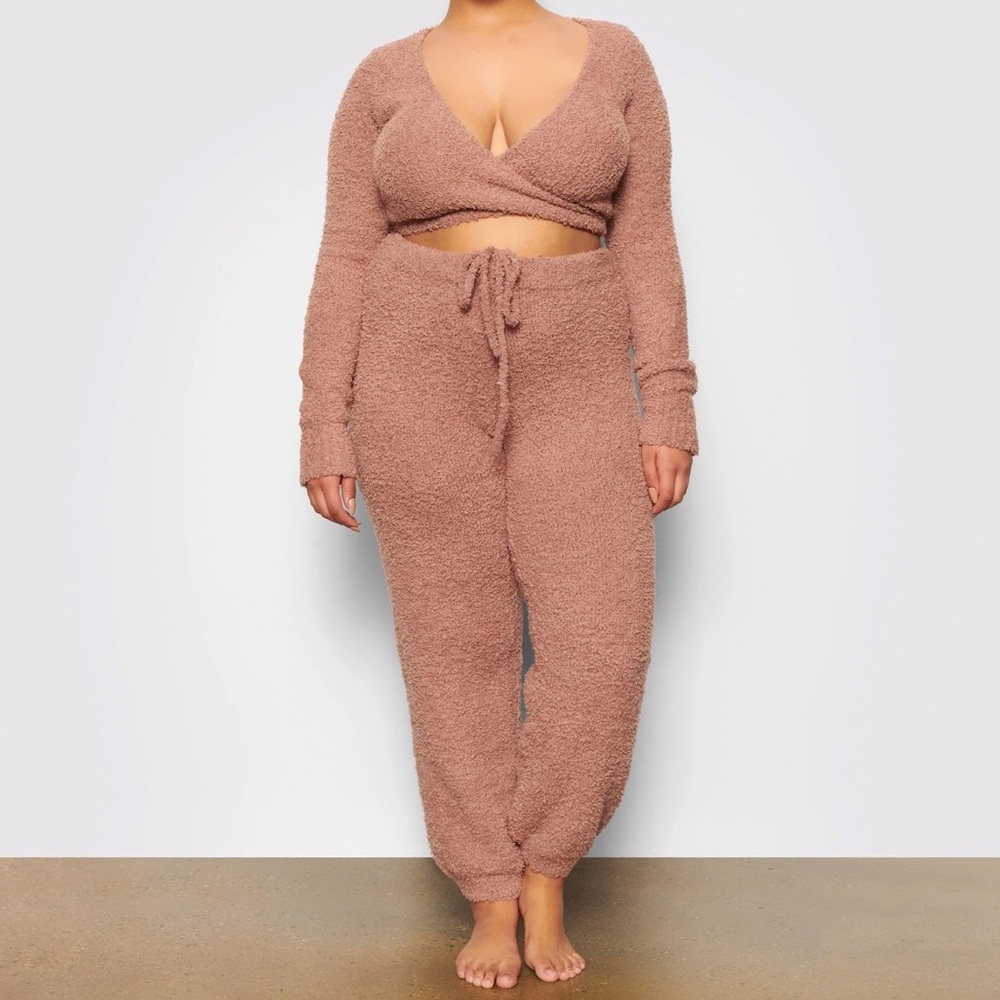 NWT SKIMS Cozy Knit Wrap Top & Jogger Set in Rose Clay